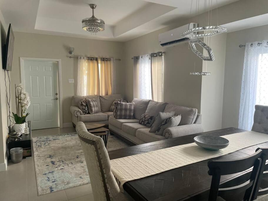 לוסאה Natty'S Cozy Beach House In Hanover Jamaica מראה חיצוני תמונה