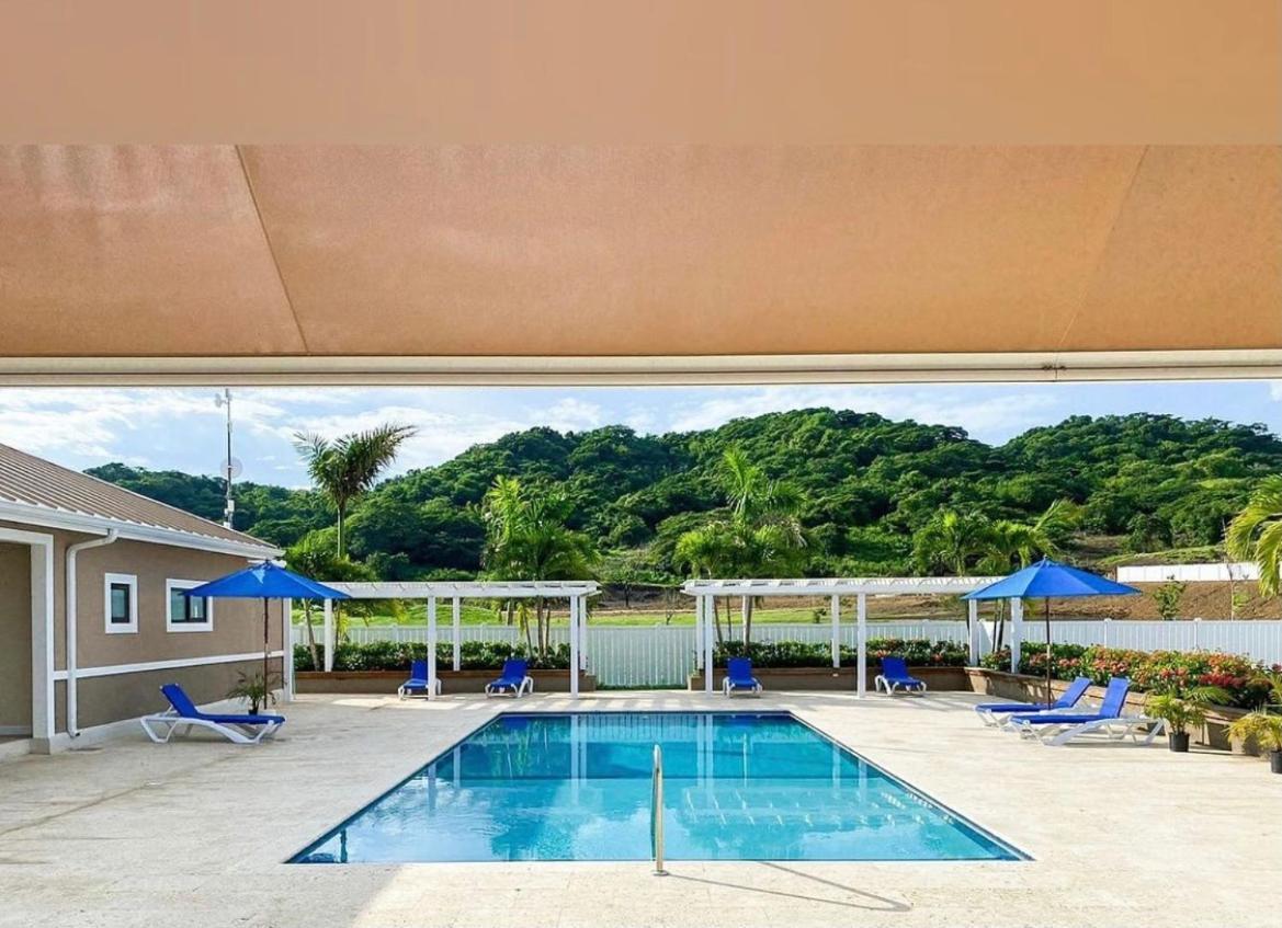 לוסאה Natty'S Cozy Beach House In Hanover Jamaica מראה חיצוני תמונה