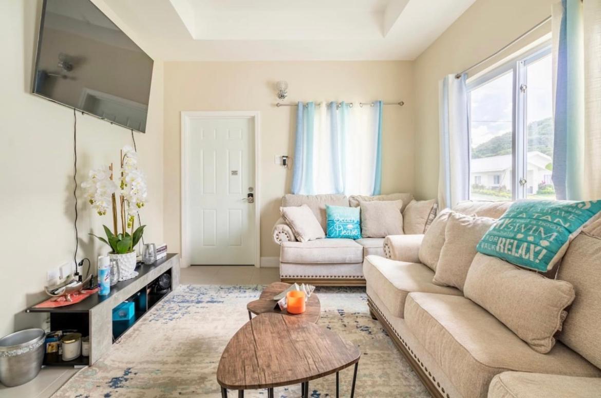 לוסאה Natty'S Cozy Beach House In Hanover Jamaica מראה חיצוני תמונה
