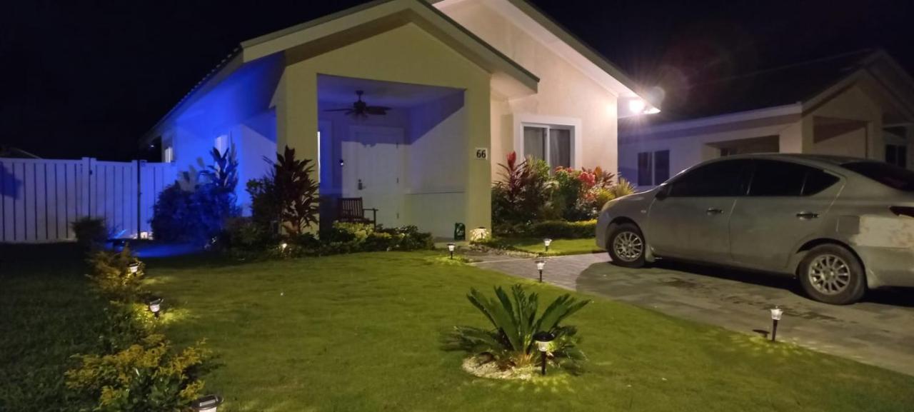 לוסאה Natty'S Cozy Beach House In Hanover Jamaica מראה חיצוני תמונה